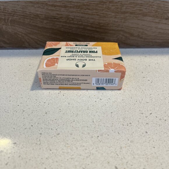 The Body Shop Pink Grapefruit Cleansing Face & Body Soap Bar 3.5 Oz 100g New HTF - Picture 3 of 6